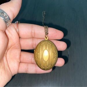 Oval locket necklace